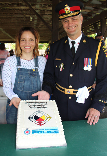 Chiefs With Cake.jpg